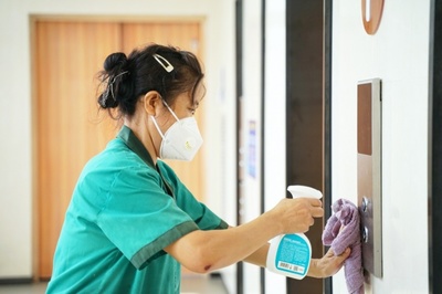 青春擔當，筑起抗疫防線 95后冠寓運營官以專業消毒服務閃耀光芒